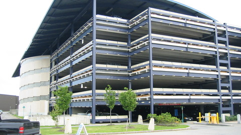 При поддержке УЦСС готовится к изданию книга о возведении многоэтажных парковок